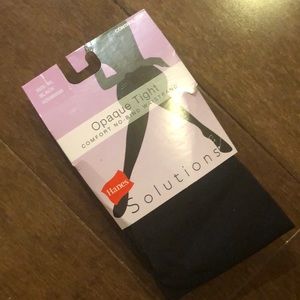 Opaque black tights